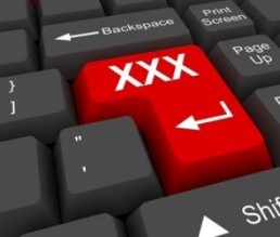 قريبا ... نشر أسماء و تفاصيل كل متصفحي المواقع الإباحية