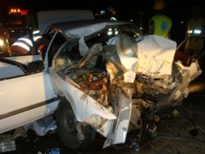 حادث مرور يفضح مواطناً يحمل مليارات من العملات الأجنبية المختلفة