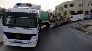 من اجمل الافراح.. عروسان أردنيان يحتفلان بزفافهما على شاحنة (صور)