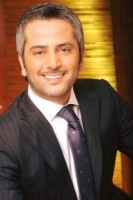 وفاة الإعلامي سعود الدوسري إثر تعرضه لأزمة قلبية في باريس