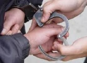 القبض على 3 أشخاص قاموا بتزوير رخصة كشك في بلدية الزرقاء و بيعها لمواطن