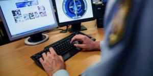 بالفيديو .. خمس شركات تراقبك حاليا وأنت لا تعلم !!