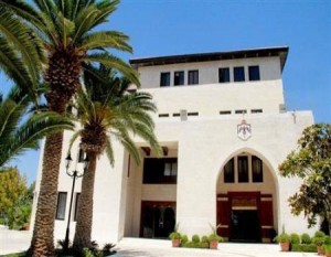 تعميم على الوزارات والمؤسسات والدوائر الحكومية لمنع "ابتزاز المراجعين"