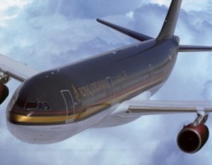 اول صورة للمولود الاردني الذي انجبته والدته فوق المحيط الاطلسي