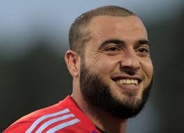 شفيع يتراجع عن قرار الاعتزال