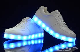 بالتفاصيل...تقرير محلي يحذّر من لبس الأحذية المضيئة