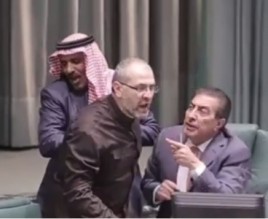 بالفيديو ...تحويل النائب تامر بينو إلى لجنة النظام والسلوك بعد سيطرته على "ميكروفون " رئيس مجلس النواب