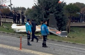 تحطم طائرة مروحية بإسطنبول ومصرع ركابها - صور