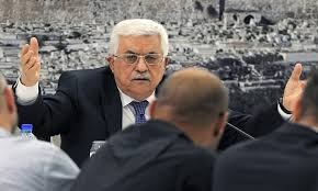 عباس باستنكار للمصفقين: انبسطوا ؟!