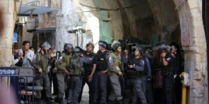 في قرار مفاجئ.. إقالة مساعد قائد الشرطة الإسرائيلية على خلفية أحداث الأقصى