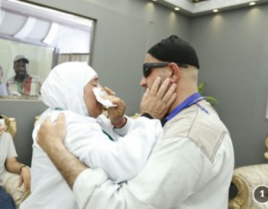 الحج يجمع بين شقيقين بعد فراق دام 15 عاما