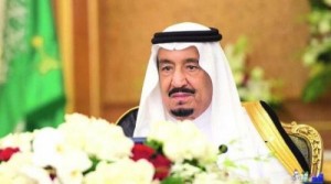 الملك سلمان يأمر بإصدار رخص قيادة السيارات للمرأة السعودية