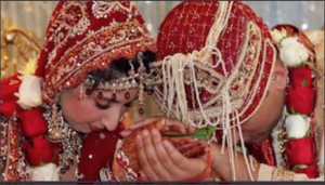بالفيديو .. أغرب عادات الزواج حول العالم