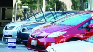 الحكومة تدرس إلغاء إعفاء مركبات ‘‘الهايبرد‘‘