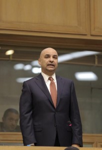 خوري: الأونروا اوقفت 100 عامل مياومة .. ويطالب بانصافهم