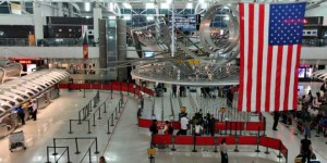 أمريكا ترفع الحظر عن دخول اللاجئين من 11 دولة