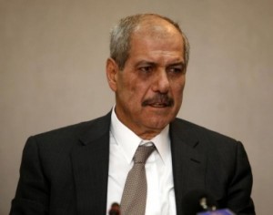 الطراونة يغادر إلى ألمانيا لإجراء عملية جراحية