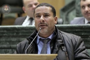 الهواملة : الرزاز وجه ضربة قاضية إلى رؤوس الأردنيين ستجبر بعضهم على الركوع!