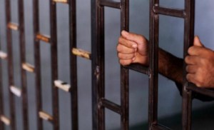 الحكومة تتخذ قرارا حول "العفو العام" الاربعاء المقبل
