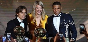 فضيحة على الهواء أثناء حفل توزيع جوائز الكرة الذهبية