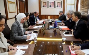 قعوار: أعداد السوريين العائدين لبلادهم ما زال ضعيفا والعبء مستمر على الحكومة