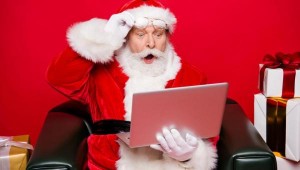 الشرطة تتدخل لإرضاء طفل غاضب بسبب هدايا عيد الميلاد