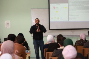 خلال محاضرة في جامعة البترا  الصرايرة: التواصل الاجتماعي يؤثر على الأمراض غير المعدية لدى الإنسان