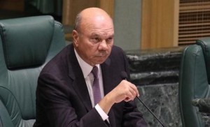 الفايز يطالب بتطبيق القانون ويرفض احتماء المجرمين بعشائرهم وانتمائهم الاجتماعي