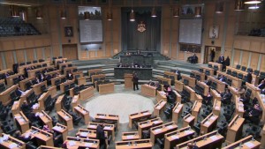 النواب يغلظ الغرامات على المخالفين للحد الأدنى للأجور