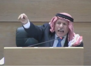 العرموطي : رئيس وزراء تدخل لإدخال ملابس داخلية نسائية مسرطنة