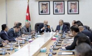 الرزاز عن إغلاق المصانع: تهرب ضريبي ومخالفات تعلق على شماعة الاجراءات