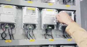 توضيح هام من "الكهرباء الأردنية" حول قطع التيار عن غير المسددين