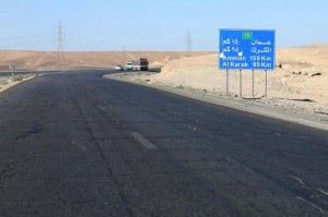 الحكومة تحمّل السائقين حوادث "الصحراوي" وتلغي المسرب الثالث...وأبو حسان يتوعّد بجلسة رقابية