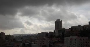 المملكة تتأثر بكتلة هوائية باردة غدا.. وارتفاع الحرارة اليوم