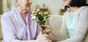 هذه أوّل دولة عربية احتفلت بـ "عيد الأم".. والسبب "أرملة"!