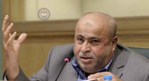 عطية يتبرع بنصف مليون دينار للحكومة لصالح الغاء اتفاقية الغاز الاسرائيلي