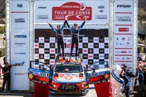 نوفيل ينتزع الفوز برالي كورسيكا وهيونداي تتصدر بطولة العالم للراليات