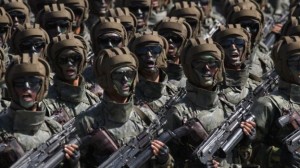 زعيم كوريا الشمالية يأمر بتعزيز القوة الضاربة للجيش