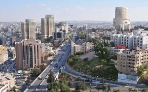 طقس حار نسبياً أول أيام العيد وفرصة هطول أمطار