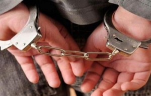 بعد مطاردته .. القبض على مطلوب بحوزته مخدرات في الزرقاء