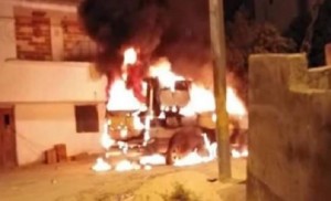 احراق مركبة بالقرب من منزل المغدورين في الشونة