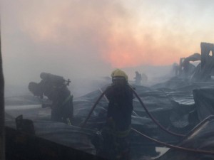 بالصور ....بيان رقم "٣" حول حريق مصنع الاثاث في منطقة القسطل