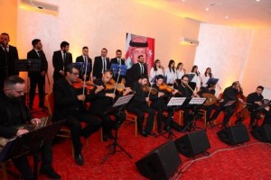 الفرقة الاوكرانية تعرض حفلا فنيا على مسرح ارتيمس