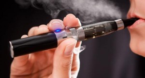 أيهما الأكثر ضررا السجائر الإلكترونية أم النرجيلة...اليكم الإجابة!