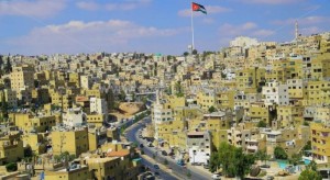 طقس حار نسبيا.. وفرصة ضعيفة لزخات مطرية