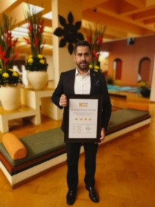              جامعة عمان الأهلية تستلم رسمياً تصنيفها من منظمة كيو أس العالمية