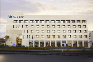 بنك ABC الأردن ينظم حملة لتطعيم موظفي البنك ضد الانفلونزا