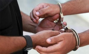 القبض على شخصين سلبا عربي بعد الاعتداء عليه في الجيزة