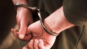 القبض على مطلوب وبحقه 7 طلبات قضائية بمبالغ تقدر بـ 9 ملايين