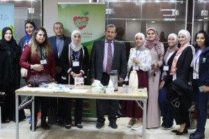 جامعة البترا تنظم نشاطًا حول علاقة الغذاء بالتحصيل العلمي